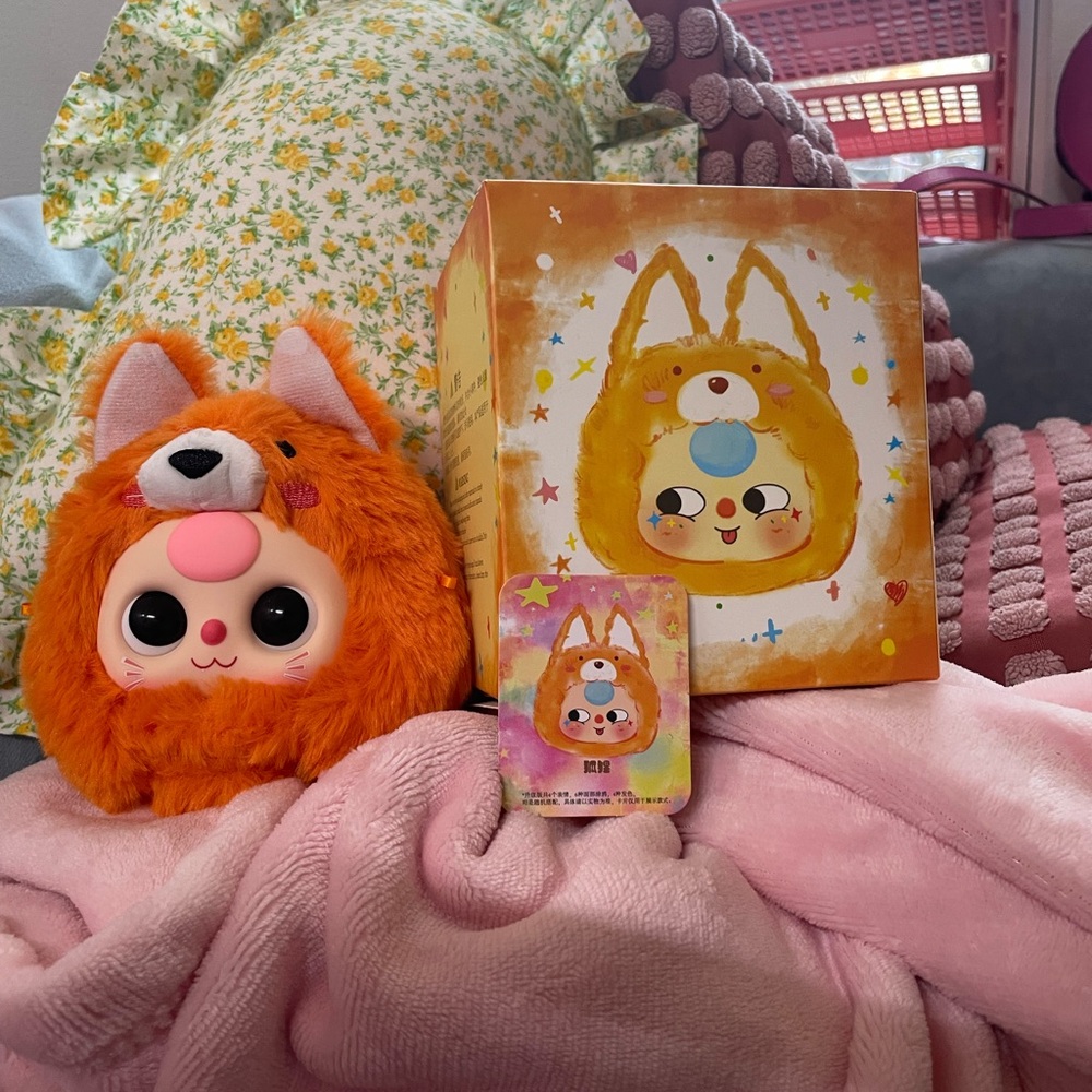 Fox - Baby three First Generation Animal Plush - Picture 6 of 9